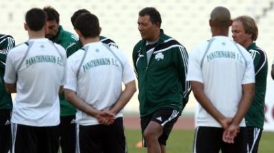 Τεν Κάτε: «Έχουν… σχέση με τον Ολυμπιακό»!