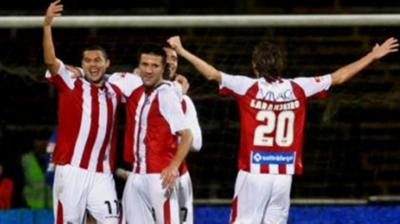 Superliga: «Αγκαλιά» στο… υπόγειο