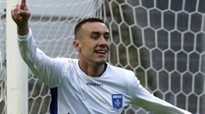 Le Championnat: «Θρύλε» κάντο όπως η Οσέρ!