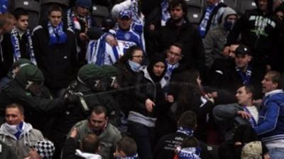 «Ντου» των οπαδών της Χέρτα με σιδερόβεργες!