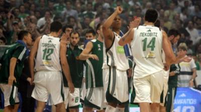 Δεν λυγίζει με τίποτα