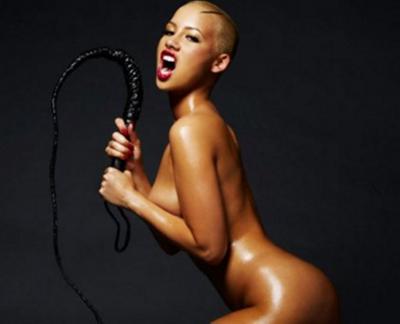 Η βασίλισσα του στριπτίζ και ο άσος των Νικς (pics-vid)