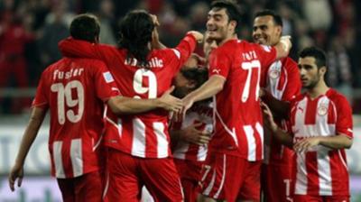 Ξανά στο καβούκι σας. Υπομονή…