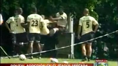 Έστειλε τον συμπαίκτη του στο νοσοκομείο (video)