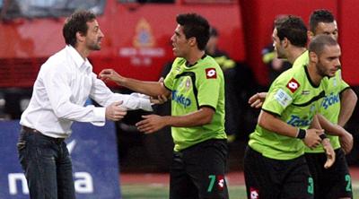 Αποθέωση για Μάντζιο