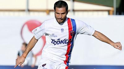 Έξω ο Κουλουχέρης