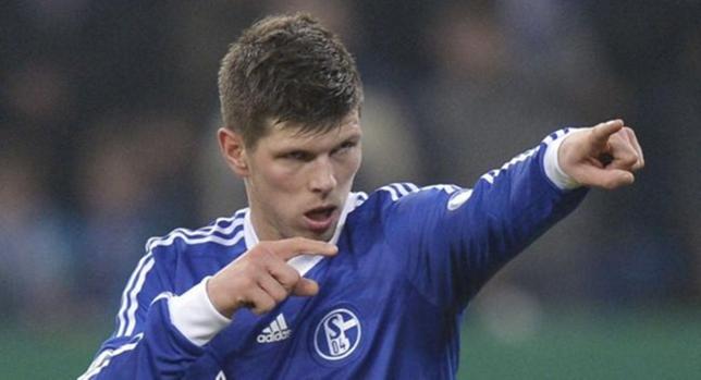 Ανανεώνει με Σάλκε ο Χούντελααρ