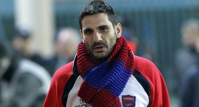 Δοκιμάζει τρεις ο «Ελέ»