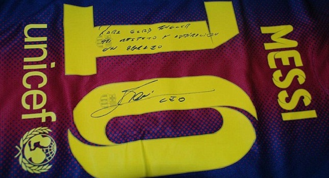 (Η αφιέρωση του Μέσι στον Μίλερ)