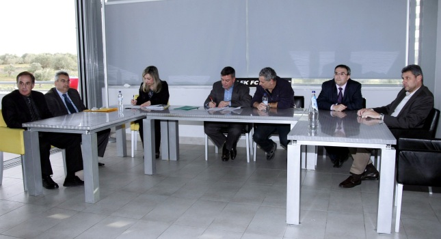 Τα λένε για Μελισσανίδη