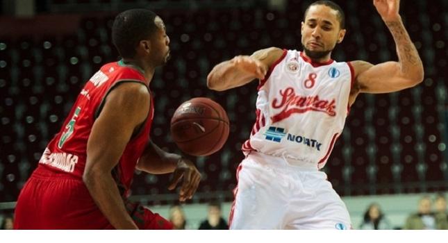 Νικητής ο Καλάθης στον «εμφύλιο»