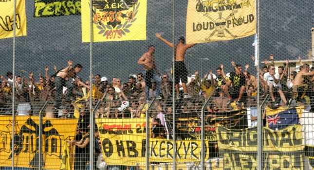 Περίμεναν κι εκεί την ΑΕΚ (video)