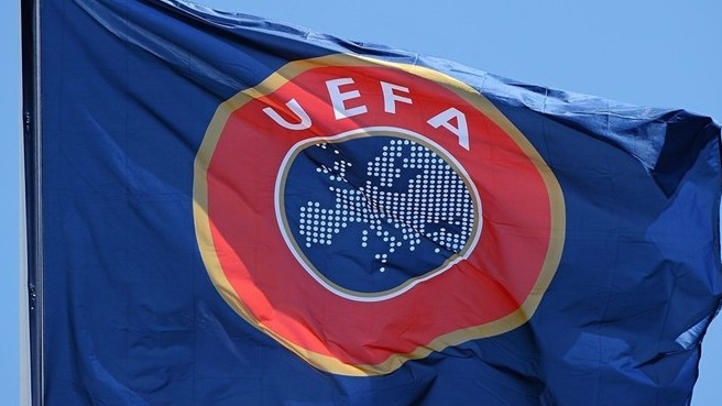 Βαριές «καμπάνες» για ρατσισμό από UEFA