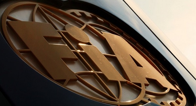 Δυσαρέσκεια FIA για Mercedes και Pirelli