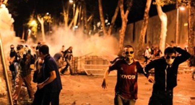 Νέες ταραχές σε Κωνσταντινούπολη και Άγκυρα