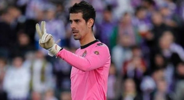 Το σκέφτεται για Ερνάντες