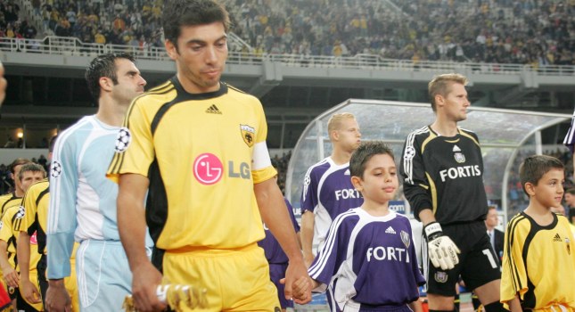 Συμπαίκτης με το… ball boy ο Γεωργέας!