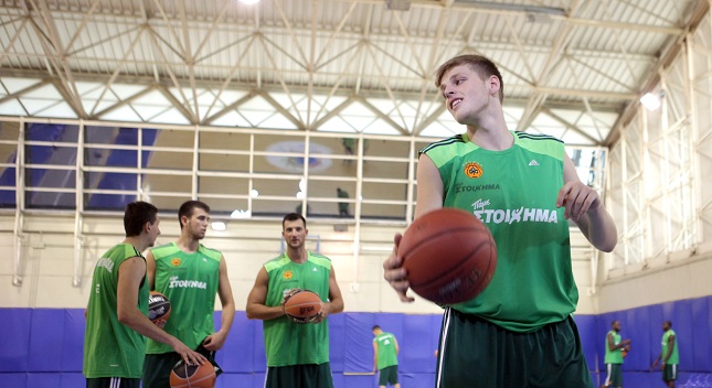 Ευχές στο παιδί-θαύμα του Παναθηναϊκού