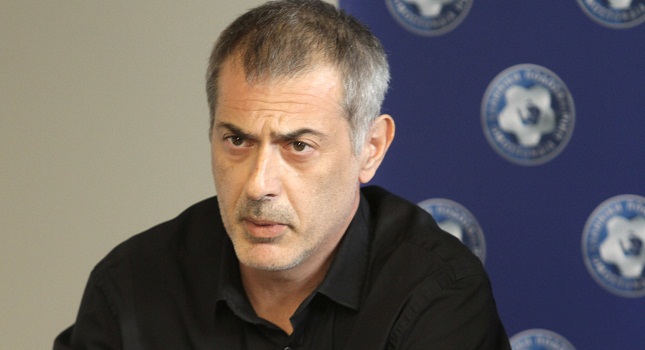 Μώραλης: «Δεν πριονίζουν τη θέση μου, αλλά τη Super League»