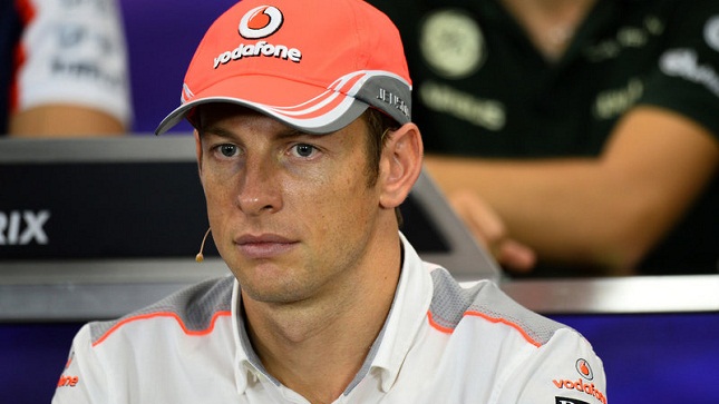 Μπάτον: «Δεν είμαι τέλειος πιλότος και δεν θα γίνω ποτέ»