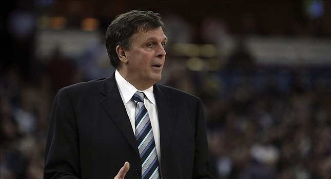 Συνεχίζει στον πάγκο των Ρόκετς ο ΜακΧέιλ