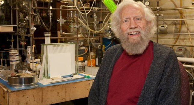 Πέθανε ο άνθρωπος που δημιούργησε τα χάπια ecstasy