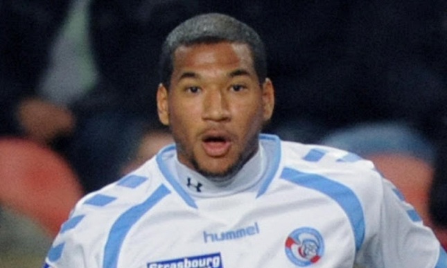 «Ενδιαφέρεται για Μπελαΐντ»