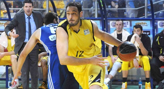 Χαρίσης: «Περπατάμε με ψηλά το κεφάλι»