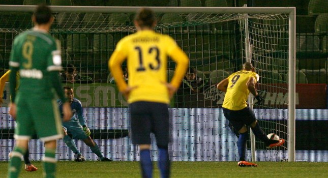 Να… κλάψει ή να γελάσει;