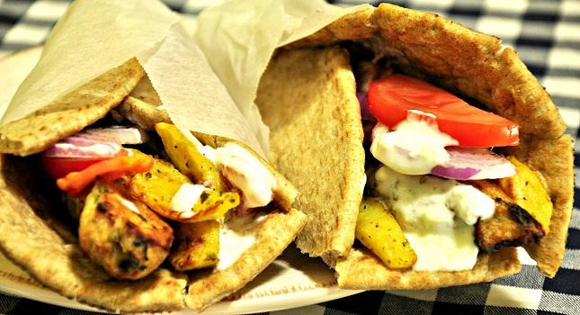 Μία εξοργιστικά λανθασμένη προφορά σε ονόματα Ελληνικών φαγητών