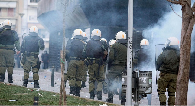 Προσαγωγές και συλλήψεις για τα επεισόδια στη Θεσσαλονίκη