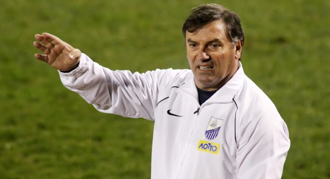 Τέλος κι ο Τεννές