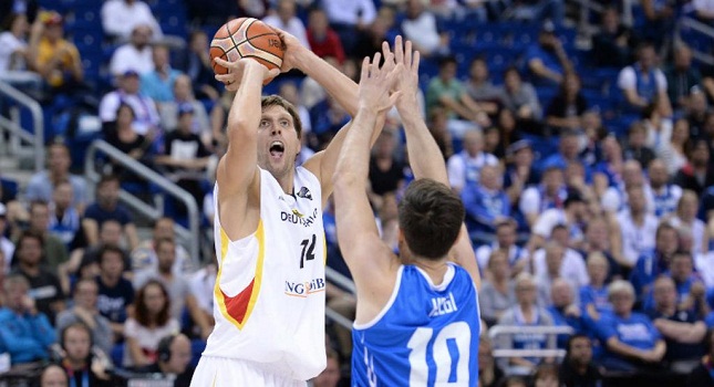 Πέρασε και ο Νοβίτσκι τον Γκάλη!