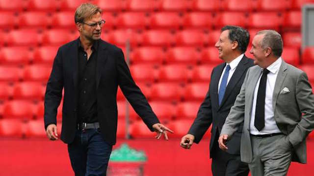 Παρέα με αιθέριες υπάρξεις ο Κλοπ (pic)