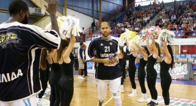 Βασιλόπουλος: «Απολαμβάνω το μπάσκετ και την συνεργασία με Μαρκόπουλο»