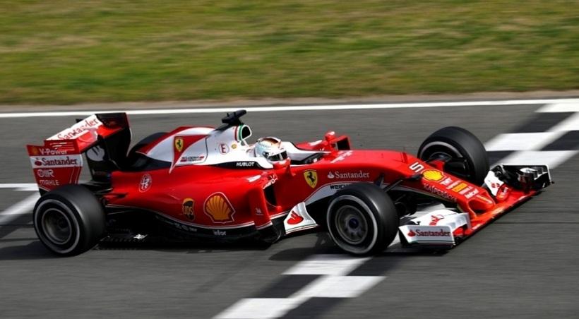 Πάλι πρώτη η Ferrari με Φέτελ