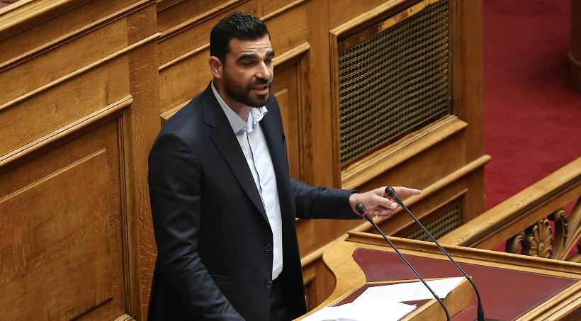 Έτσι «άδειασε» ο Κωνσταντινέας τον Κοντονή