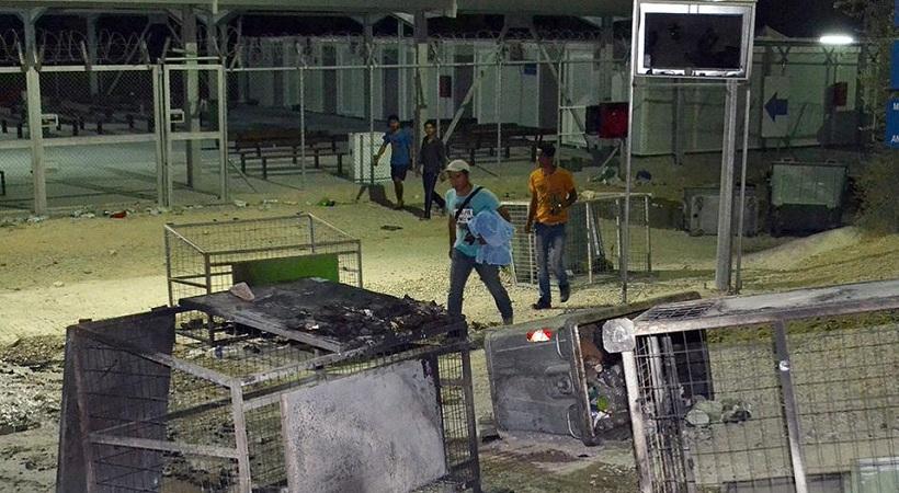 Ενταση στη Λέσβο - συνελήφθησαν εννέα αλλοδαποί για την πυρκαγιά στη Μόρια, στάχτη το hot spot