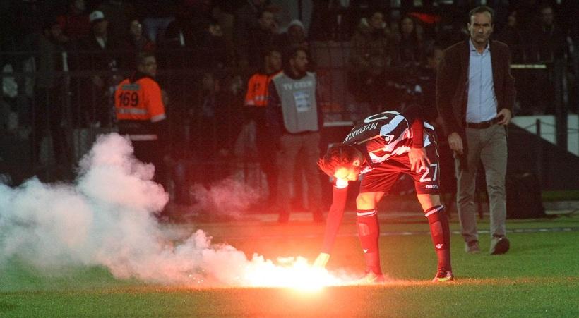Ανήλικος πέταξε τη φωτοβολίδα στην Τούμπα!