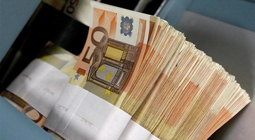 Δάνεια 10 δισ. ευρώ από τις τράπεζες φέτος