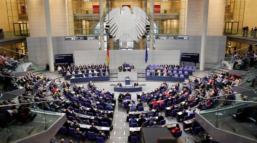 «Μπλόκο» από το SPD στη συζήτηση για τη δόση των 8,5 δισ. προς την Ελλάδα