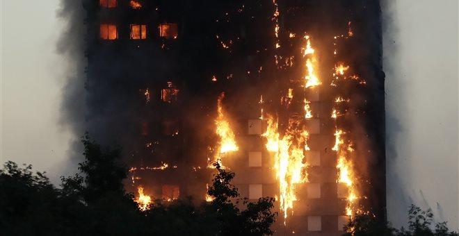 Βρετανία: 181 πολυώροφα κτίρια απέτυχαν στους ελέγχους πυρασφάλειας