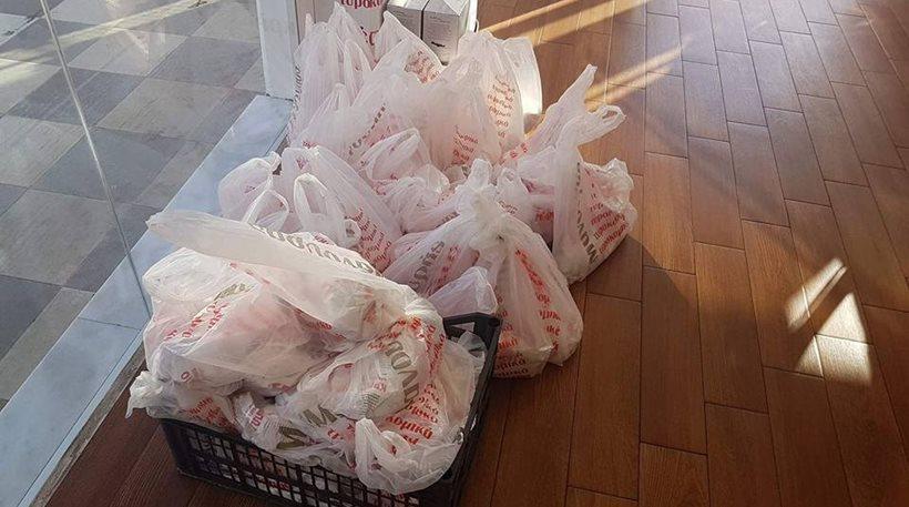 Κρήτη: Νεόνυμφοι πρόσφεραν κρέας σε 50 οικογένειες αντί για μπομπονιέρες