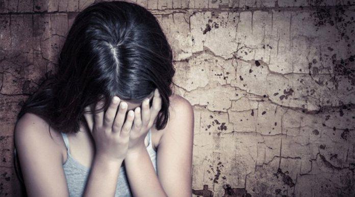 Σοκ και αποτροπιασμός από την απολογια του παιδεραστή καθηγητή μουσικής - «Πρώτα τις φωτογράφιζα…»