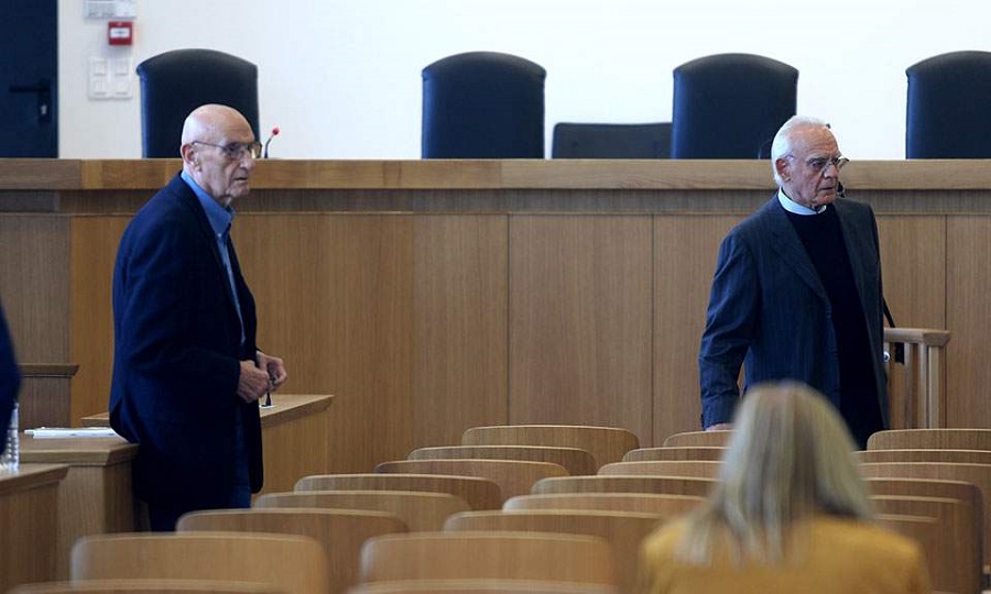 Εξοπλιστικά: Νέα δίωξη κατά Ζήγρα για «ξέπλυμα»