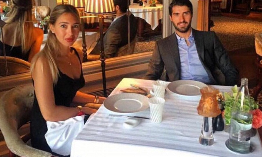 Î Î±Î½ÏÏÎµÏÎµÏÎ±Î¹â¦ Î»Î¯Î³ÎµÏ ÏÏÎµÏ Î¼ÎµÏÎ¬ ÏÎ· ÎÎ¿ÏÎºÎ­ÏÎ½Î· Î¿ ÎÎ½ÏÎ±ÏÎ¹ÏÎ¬ÏÎ½Ï