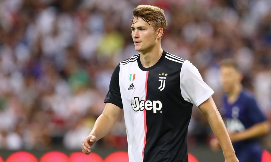 Ντε Λιχτ: «Να μάθω από τους συμπαίκτες μου και να γίνω καλύτερος»