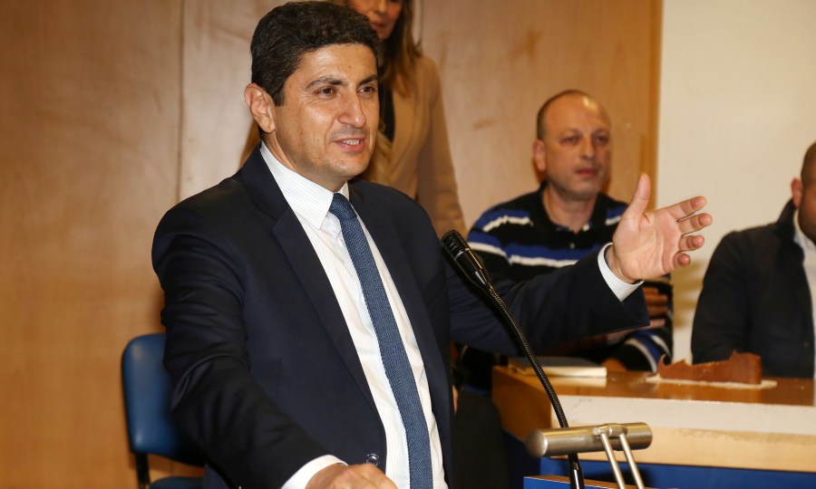 Κετσετζόγλου: «Έκανε δήλωση… παρολί ο Αυγενάκης»