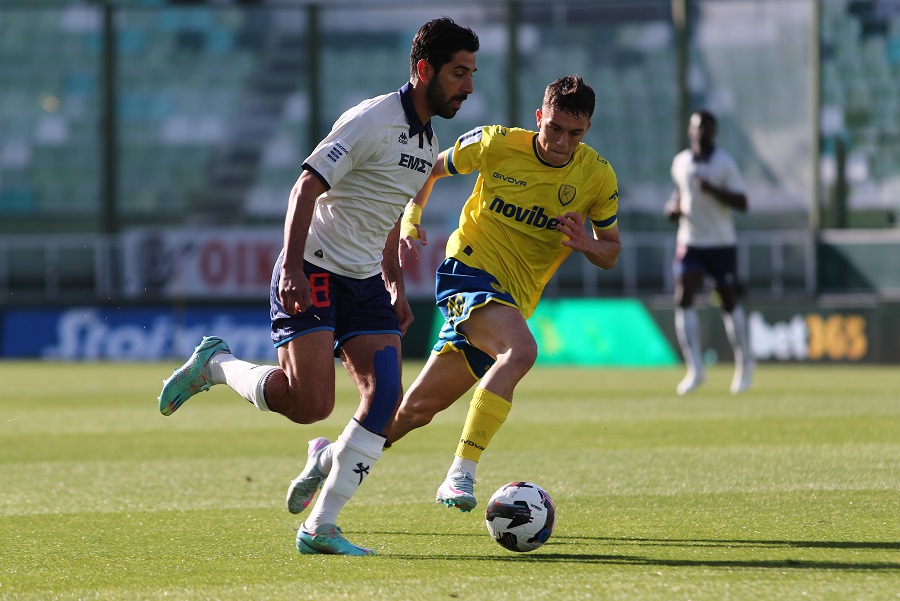 Εικόνα live 28804509/54333.jpg 