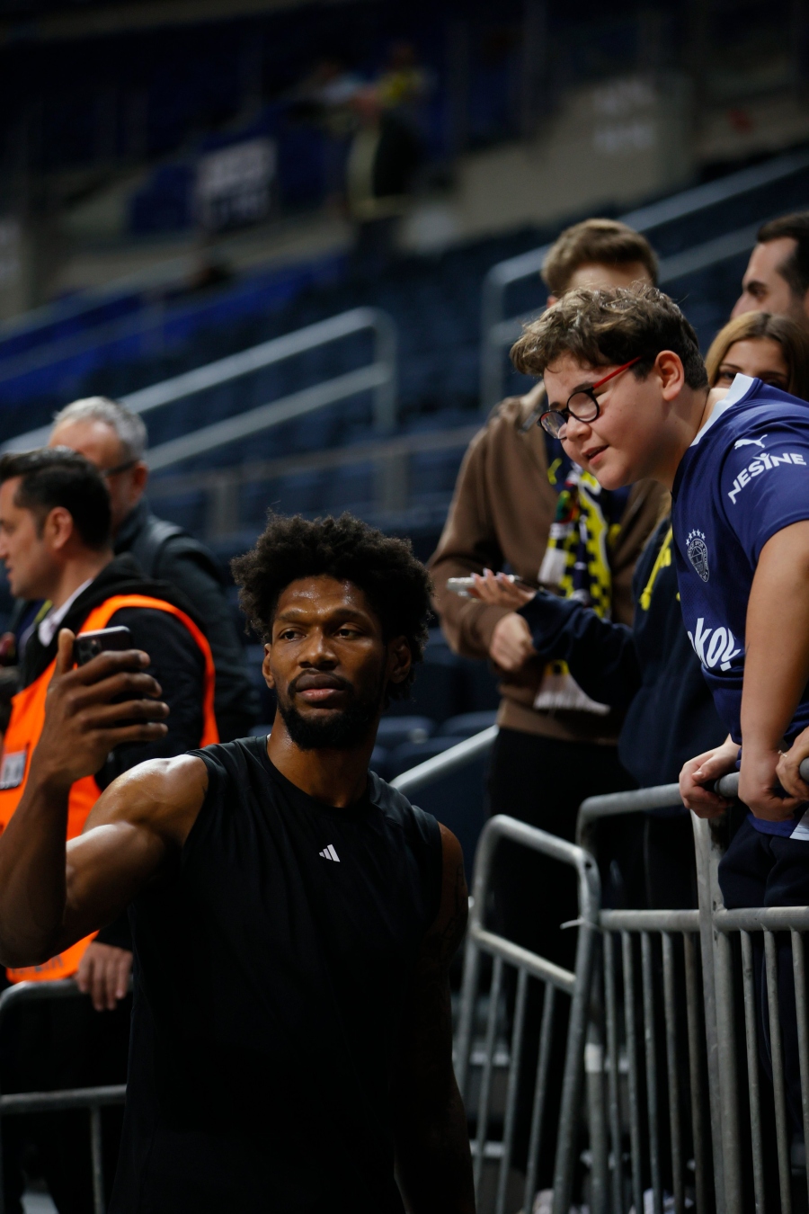 Εικόνα live 28807352/80945.jpg 